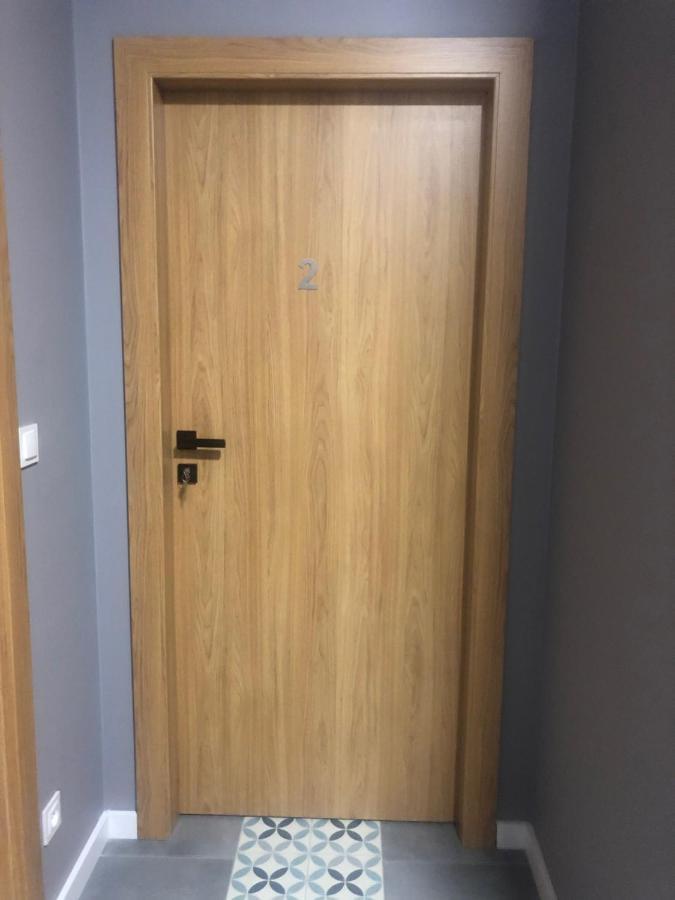 Apartament Z Ogrodkiem I Garazem ポズナン エクステリア 写真