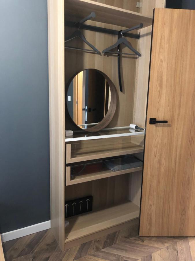 Apartament Z Ogrodkiem I Garazem ポズナン エクステリア 写真